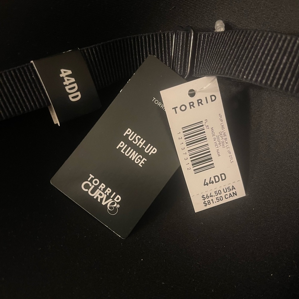 Black Push-Up Plunge Torrid Curve Bra 44DD